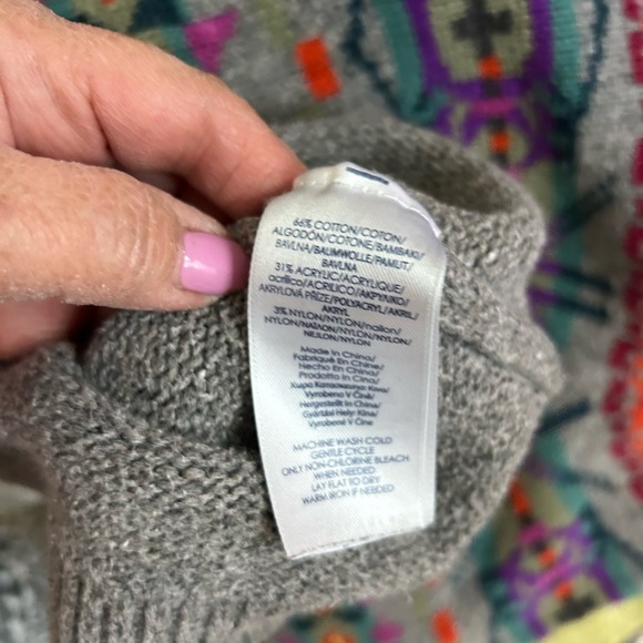 Chaps Gray Sweater with Multicolor Aztec Pattern - Picture 9 of 9